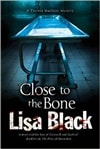 unknown Black, Lisa / Close to the Bone / Signed First Edition UK Book