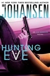 Johansen, Iris / Hunting Eve / Signed First Edition Book
