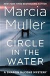 Muller, Marcia | Circle in the Water | Signed First Edition Book